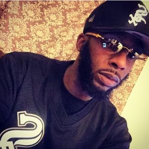 Meet your Posher, Gregory